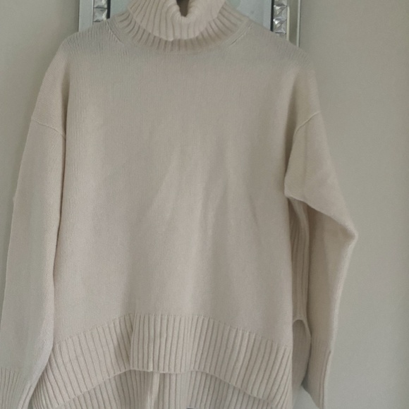 Polo Ralph Lauren  sweater size L ,beautiful cream colour 90% wool 10% cashmere - Picture 2 of 4